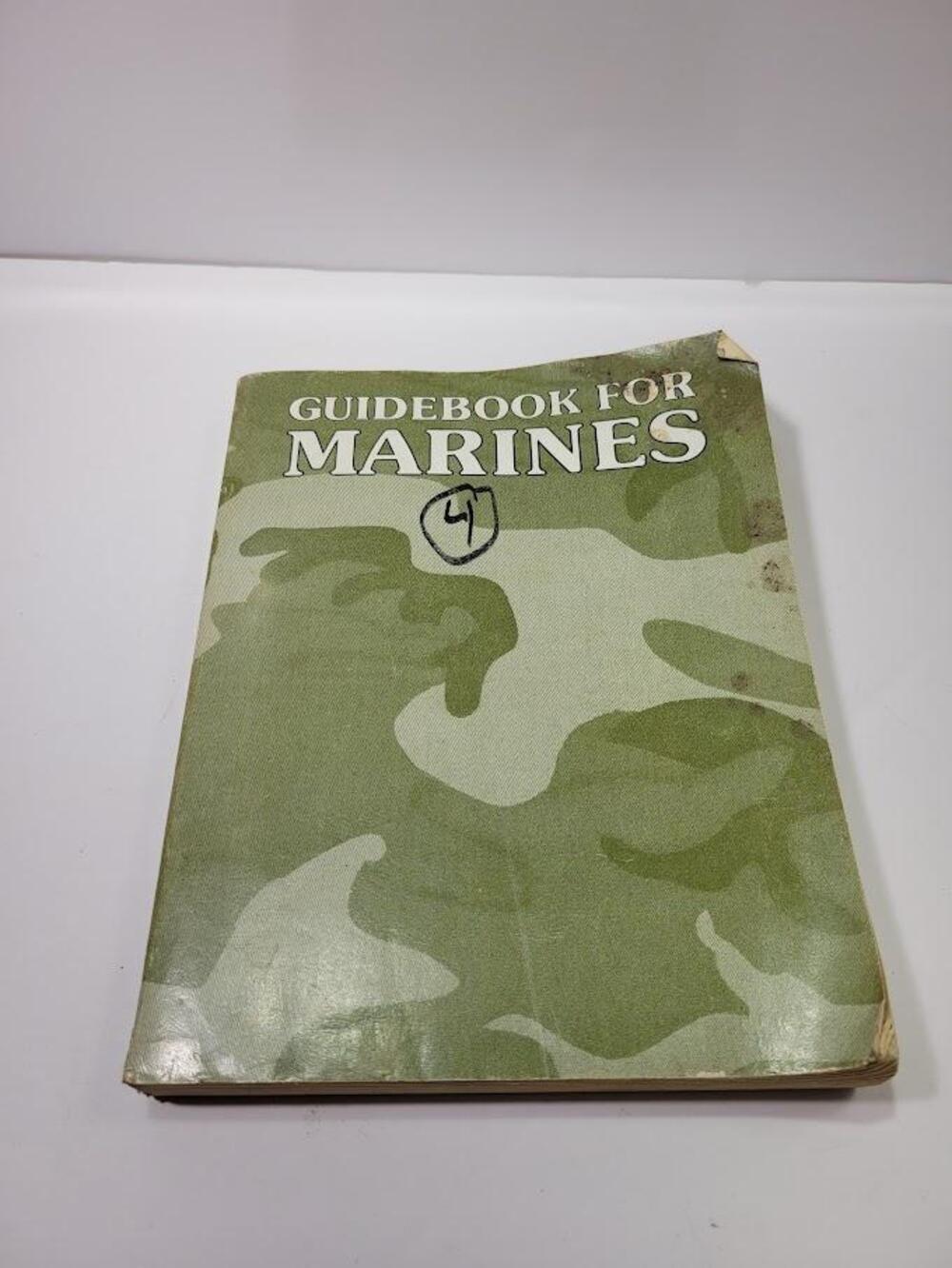 Vintage Guidebook For Marines Marine Corps Assoc Green PB 1986 USA Military